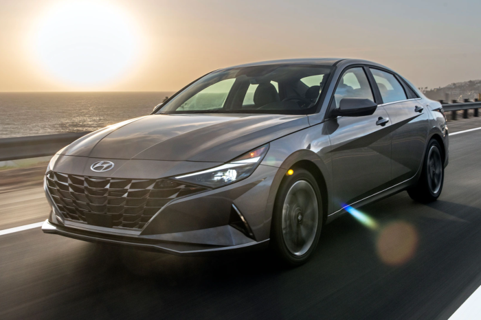 Hyundai Elantra 2022